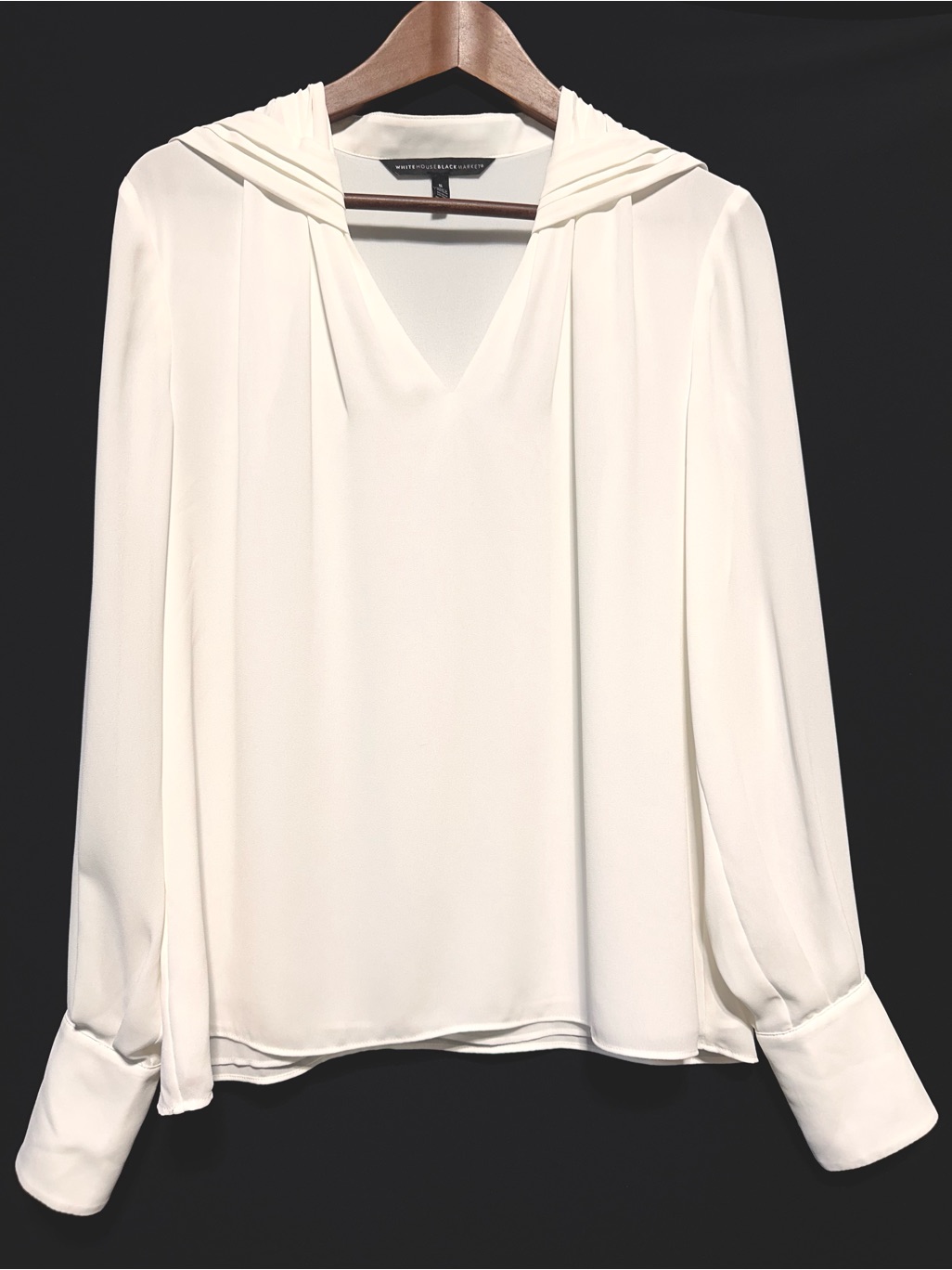 White House Black Market | Creamy White Satin Minimalist Quiet Luxury Blouse